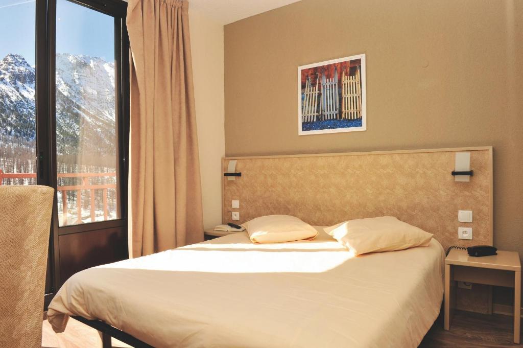 Vtf Le Grand Hotel Montgenèvre Quarto foto